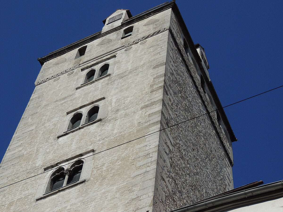 Der Goldene Turm in der Wahlenstraße, direkt neben dem Degginger in der Regensburger Altstadt