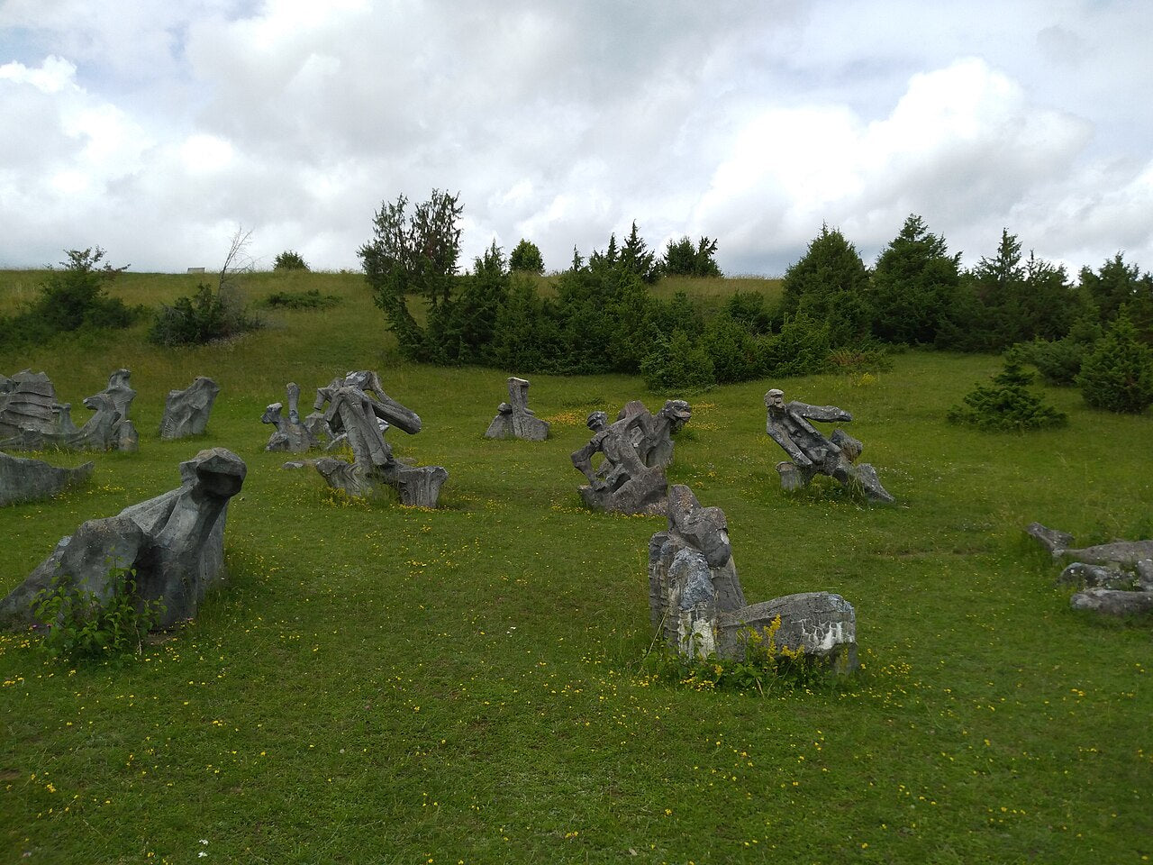 Figurenfeld Eichstätt: Skulpturen-Wanderweg von Alois Wünsche-Mitterecker